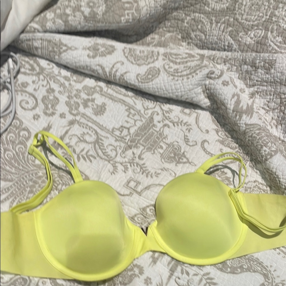 Victoria secret neon yellow bra 34d